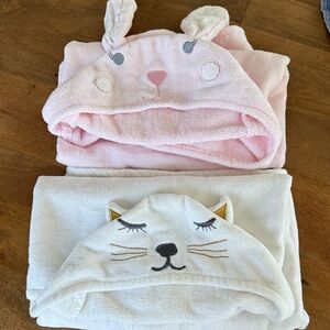Pottery Barn Kids Animal Hooded Towels in Pink and White. Cat and bunny